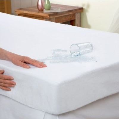 Waterproof bed cover - NON BRANDED SUPERMARKET